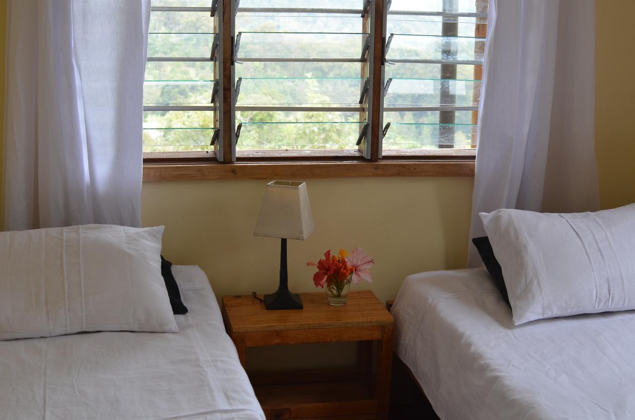 Milemeleni Guesthouse Lushoto ภายนอก รูปภาพ